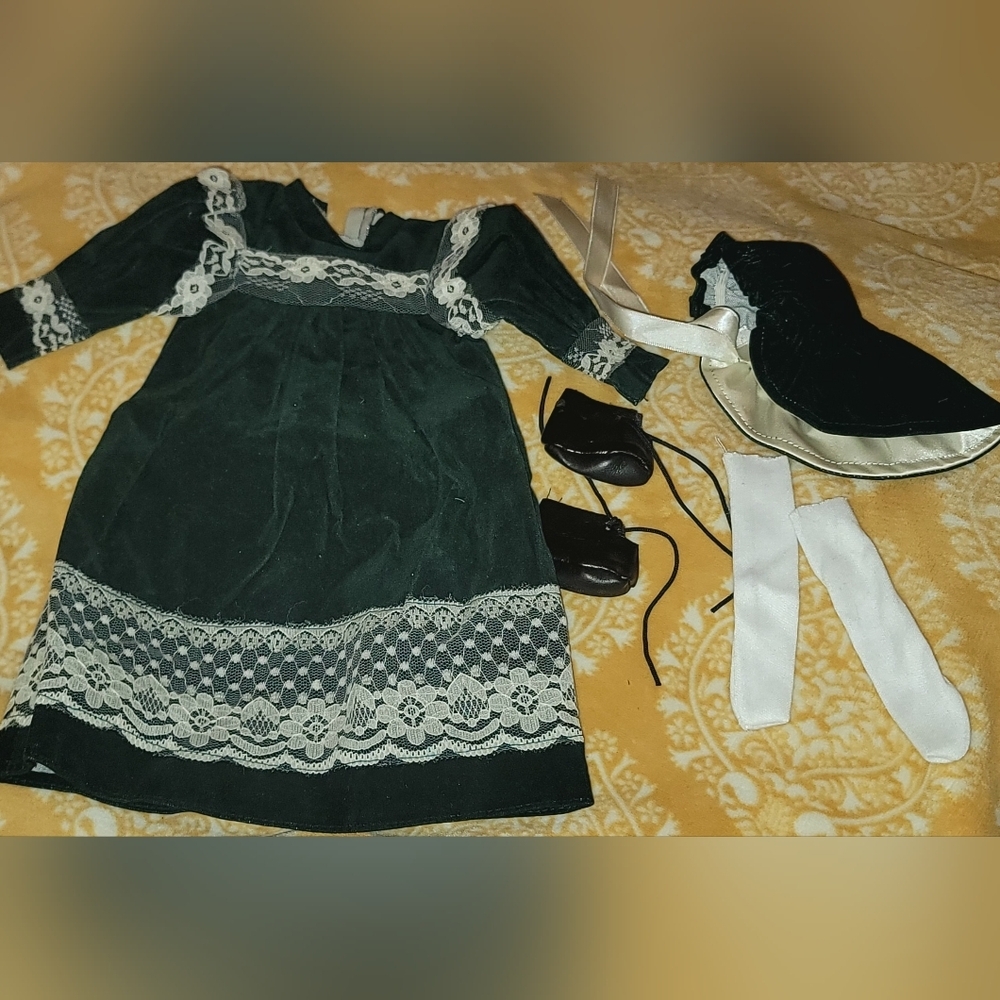 Vintage 1950-60's Baby Doll Dress Set With Socks,Shoes And Bonnet